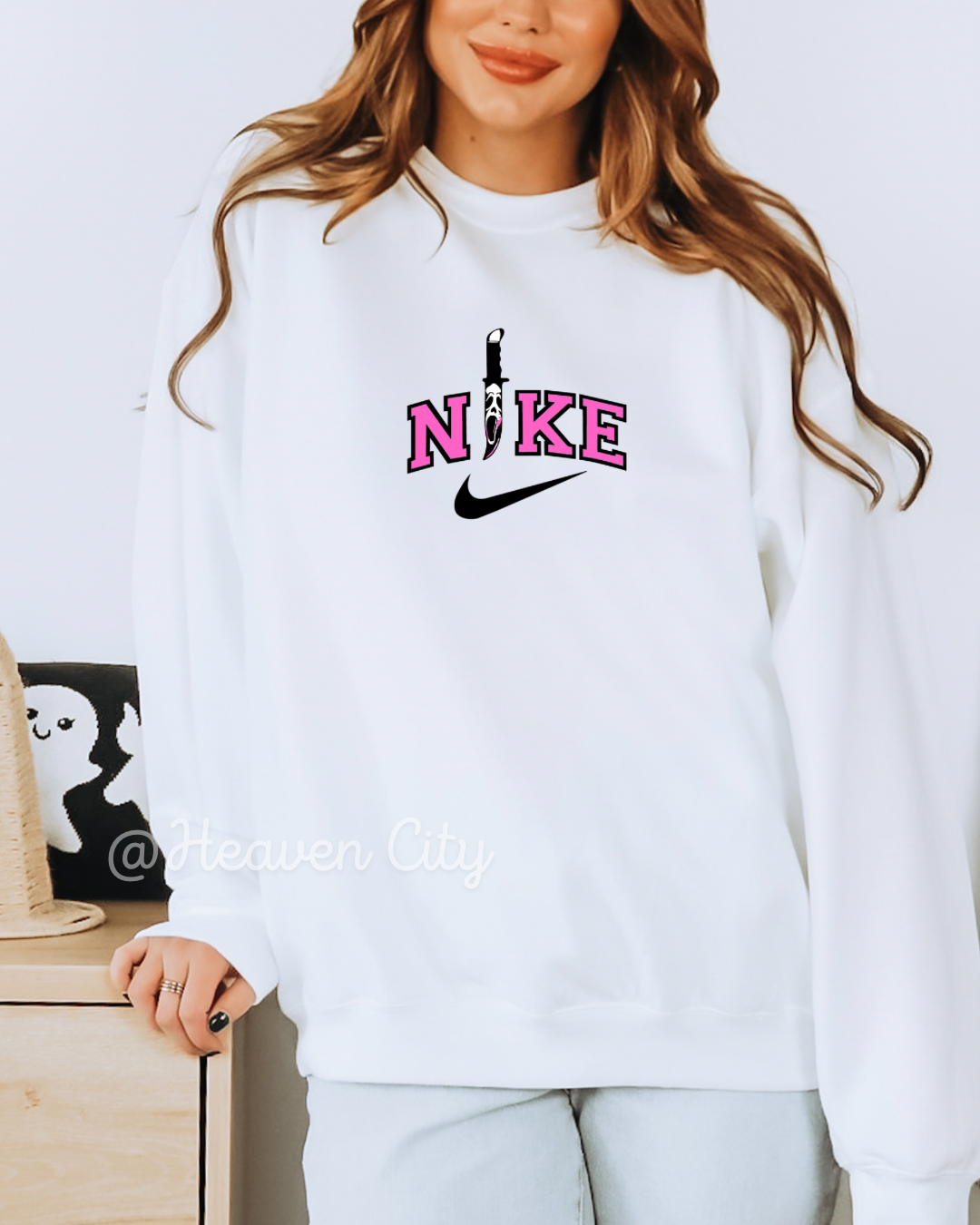 Scream Knife Crewneck