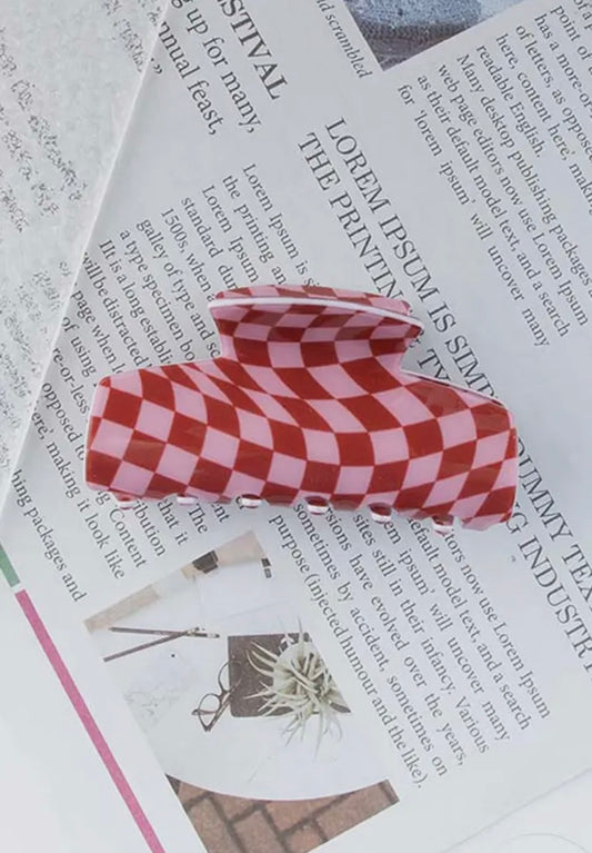 Wavy Checkered Claw Clip